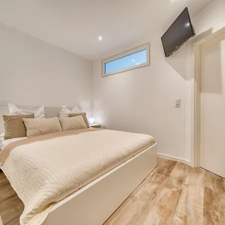 - Haus C, App 0c0308